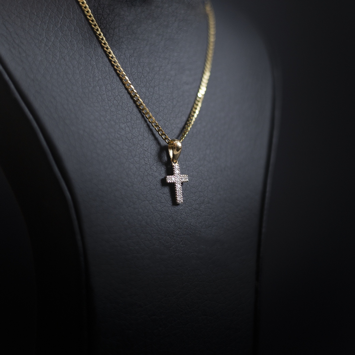 Dije Cruz 14k
