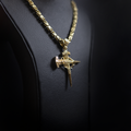 Dije Cruz de clavos 14k
