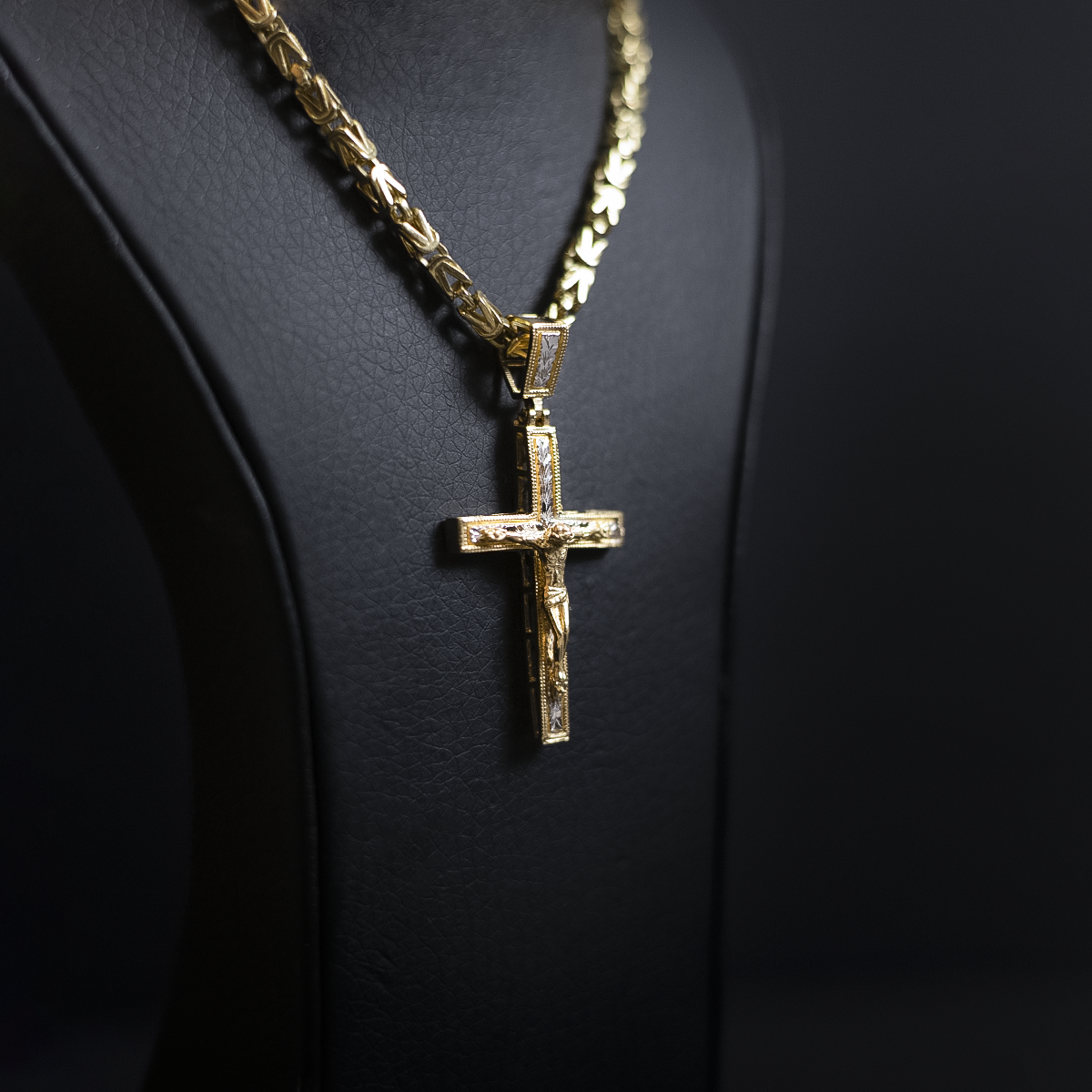 Dije Crucifijo 2/O 14k