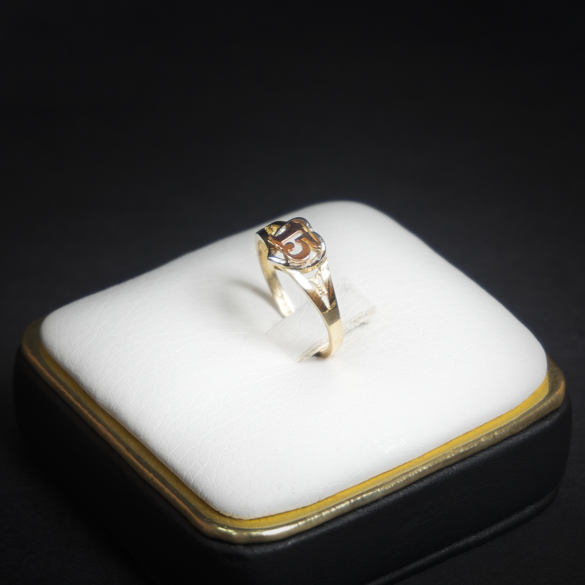 Anillo 15 años corazón 10k