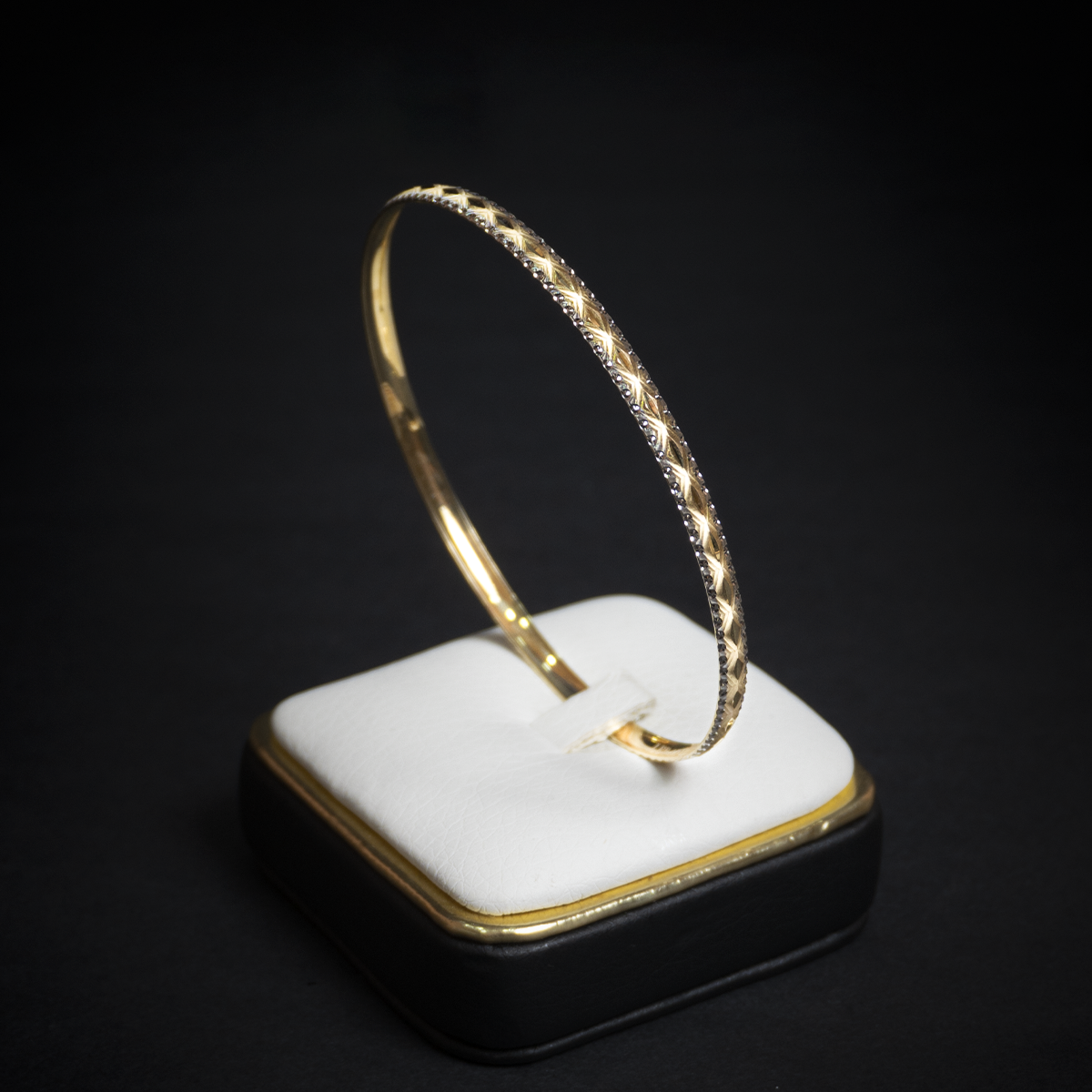 Brazalete facetado 14k