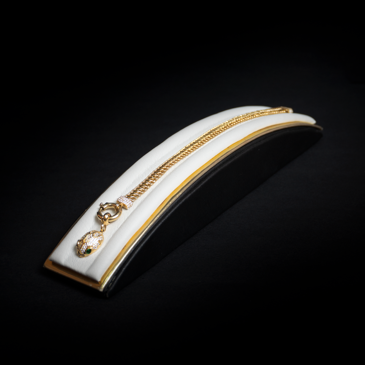 Pulsera cabeza de serpiente 14k