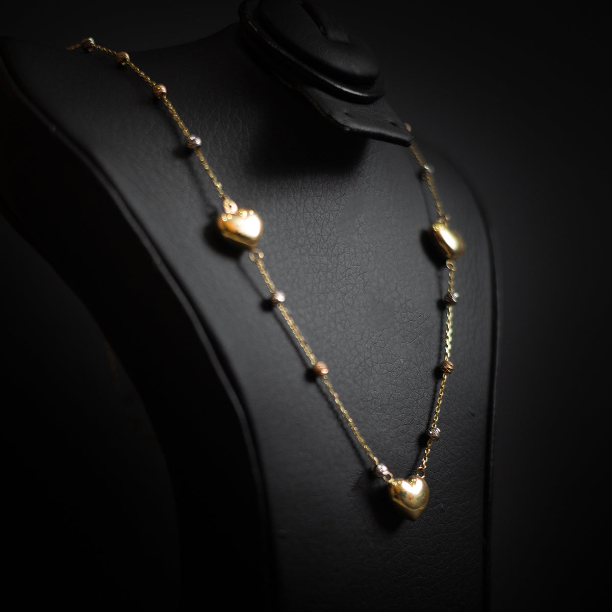 Gargantilla Corazones 3/O 14k