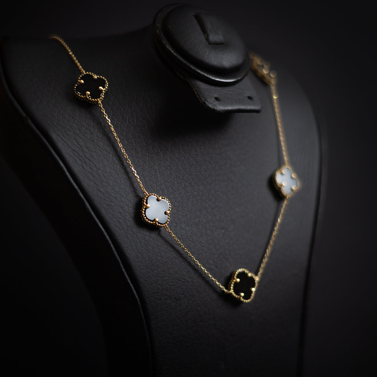 Gargantilla Van Cleef Onix 14k