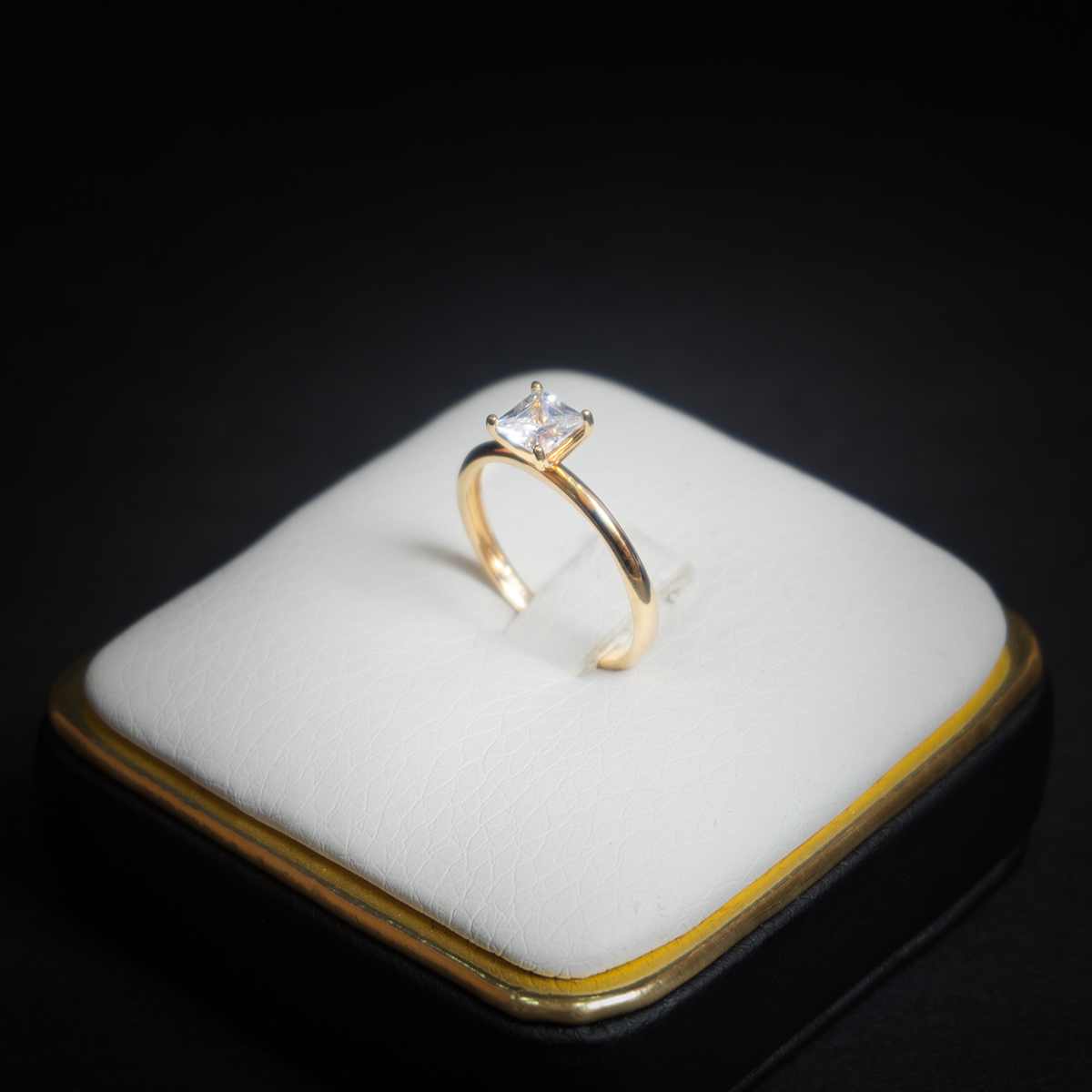 Anillo Compromiso Cuadrado 14k