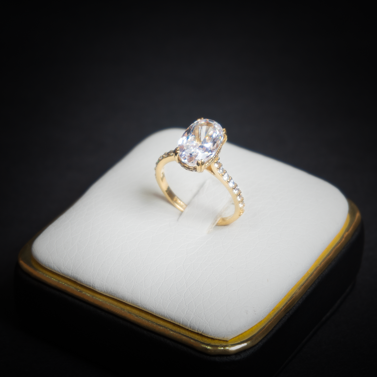 Anillo Compromiso Ovalado 10k