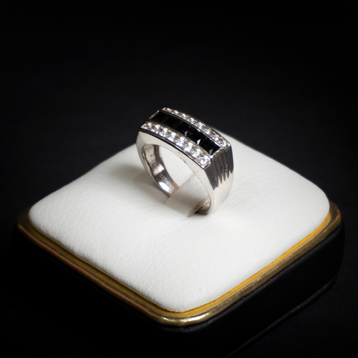 Anillo con zirconias Plata Italiana 925