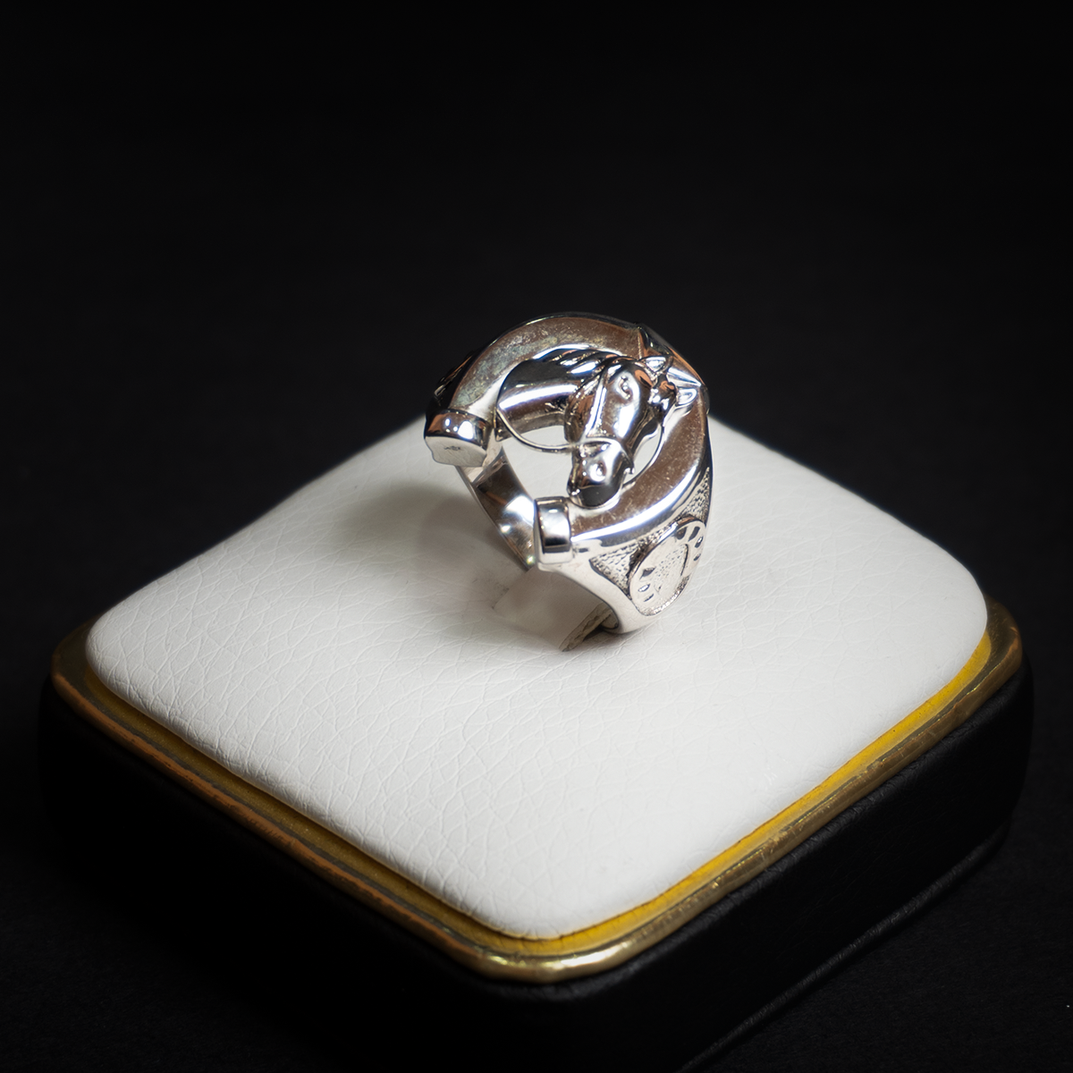 Anillo Herradura con Caballo Plata Italiana 925