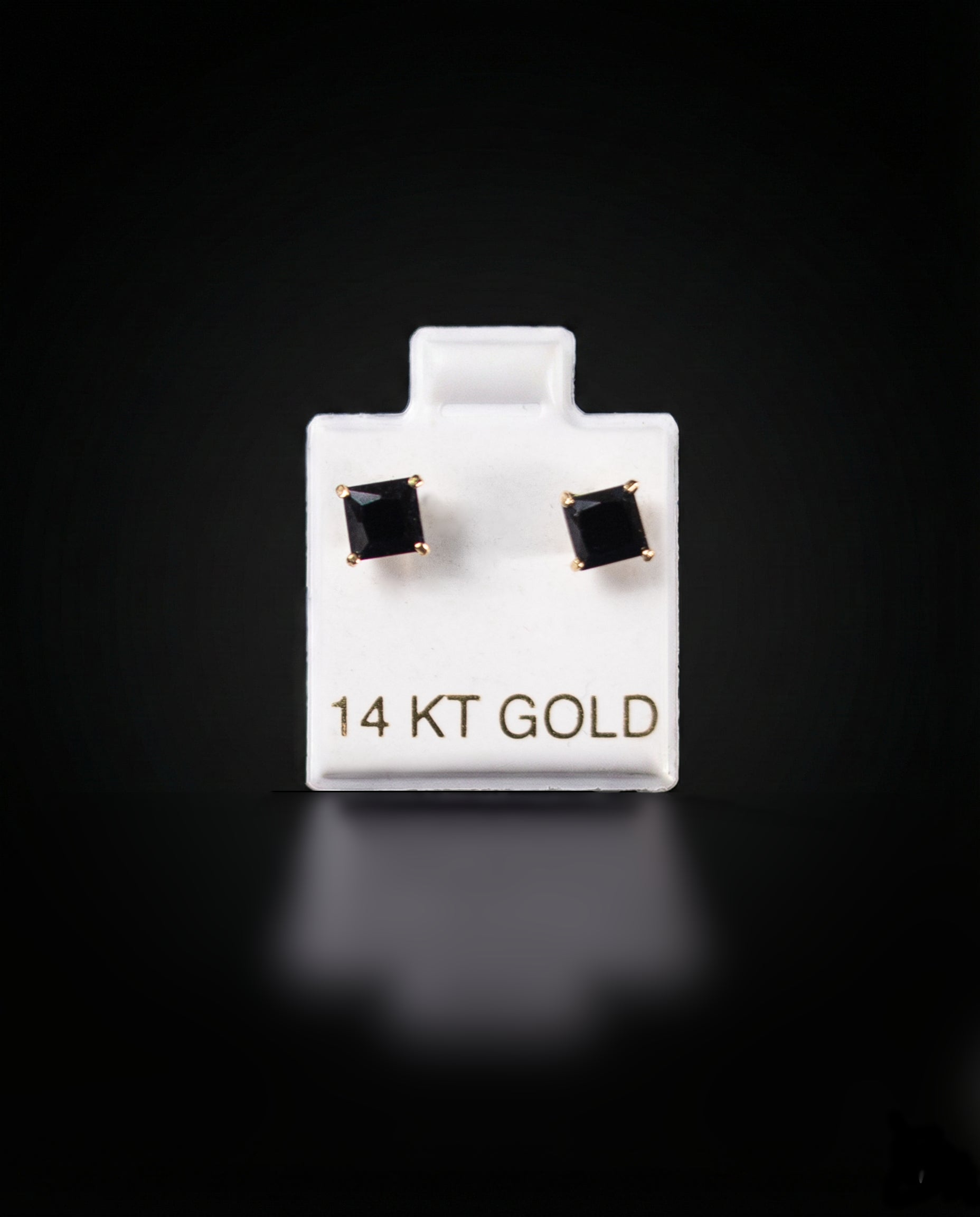 Aretes cuadrados con zirconia negra 14k